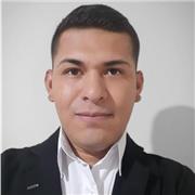 Profesor de Educación Física que da clases a todo tipo de población que desee tener una buena condición física